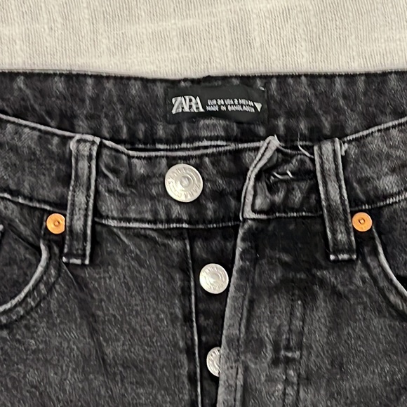 Zara High Waist Button Fly Distressed Hem Jeans | 2 | Black - Picture 3 of 6